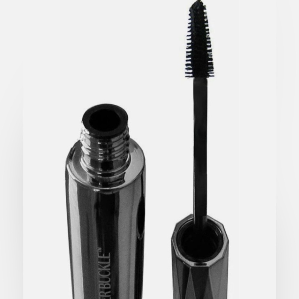 Kristofer Buckle Black Mascara Grand Finale 2 - Picture 3 of 4